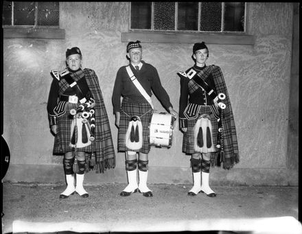 "The Old and the New" Palmerston North Pipe Band Uniforms - Resource cover image