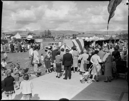 "Fine Weather For St. James's Gala" - Resource cover image