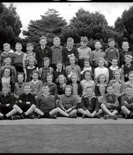 Central Normal School pupils, Palmerston North