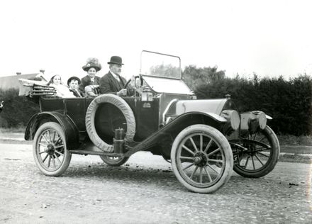 Unknown family in car