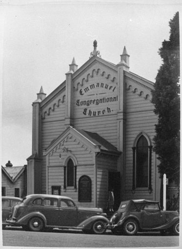 Emanuel Congregational Church, Broadway