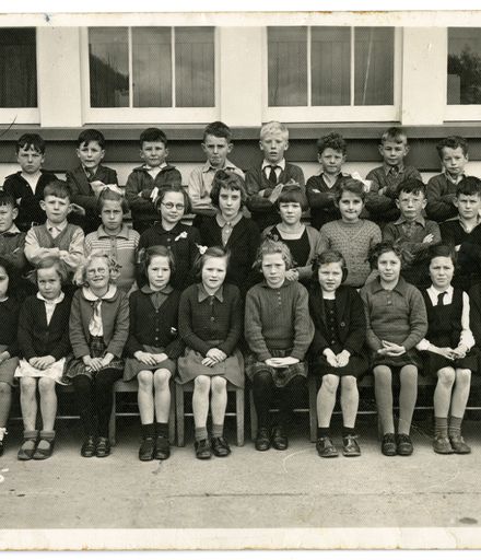 Russell Street School, Standard One, 1945