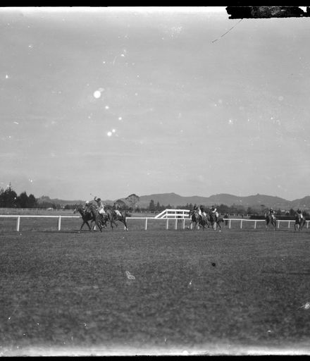 Horse Race, Unidentified Racetrack