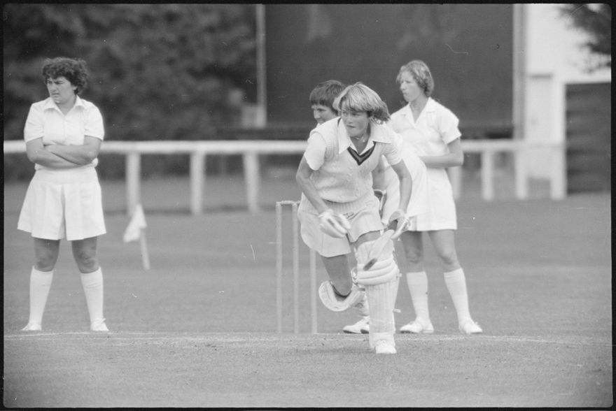 2025N_2017-20_Cricket-Women_043028-003