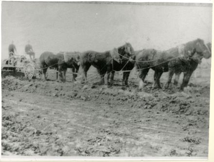 Forming of the Clay Road (Leens Road)