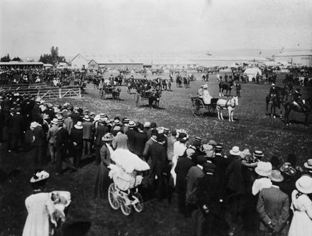 Parade of stock and horse-drawn vechicles at A & P show