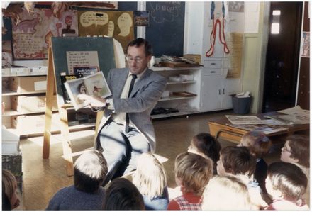 Mr D. Doyle reads to Terrace End School pupils