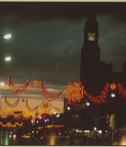 Christmas Lights on Broadway Avenue