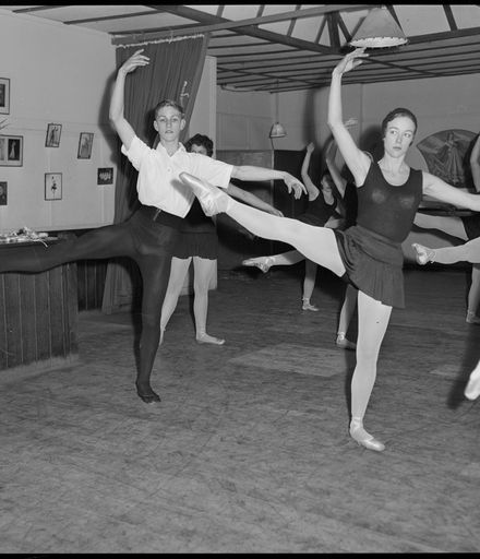 [Ballet Dancers at the Gwen Gibbs School of Dancing]