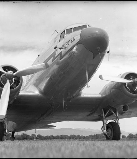 NAC 'Dakota' aeroplane, Palmerston North
