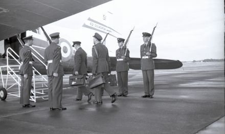 "Chief of Staff Visits Ohakea" - Resource cover image