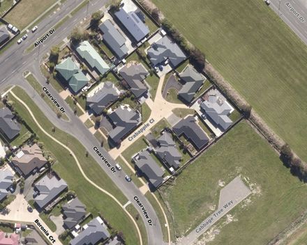 Crabapple Close, Name