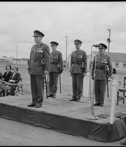 Four senior officers on a platform, Linton