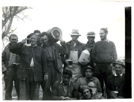 Workers 1944 Whirokino River Bridge