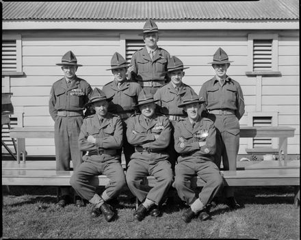 Unidentified Group, 1st Divisional Signals Regiment, Linton - Resource cover image