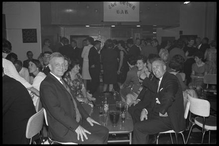 Party at the Boyer Bar - Resource cover image