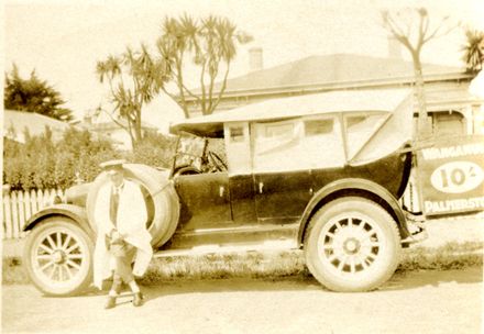 Ken Parker and his service car, Palmerston North