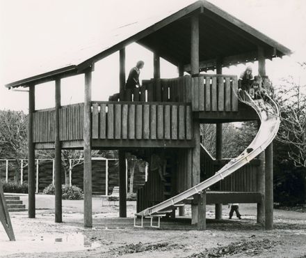 Playground, Victoria Esplanade