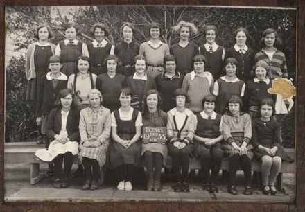 Terrace End School - Standard 6, 1933