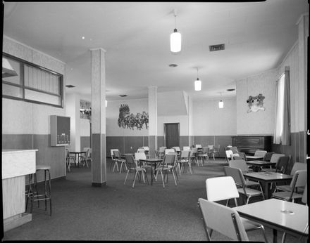 Taverner's Arms Hotel - Interior