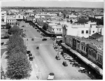Coleman Place and Broadway Avenue