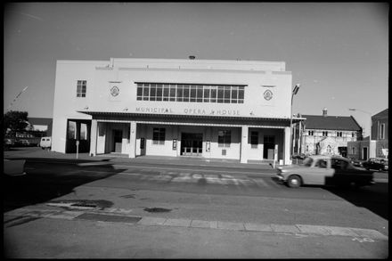 Municipal Opera House, Church Street East