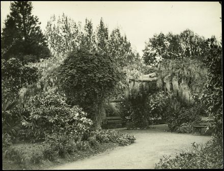 Pergola, Victoria Esplanade Gardens