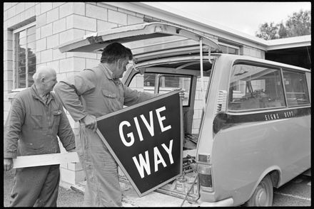 Automobile Association Signs - Resource cover image