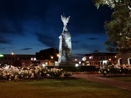 Soldier's War Memorial Statue