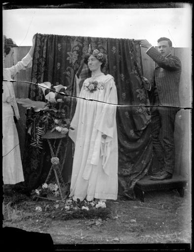 Setting up an outdoor portrait Setting up an outdoor portrait