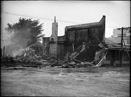 Fire at Pahiatua, Wairarapa - Resource cover image