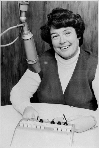 Audrey Green, Announcer at Radio 2ZA
