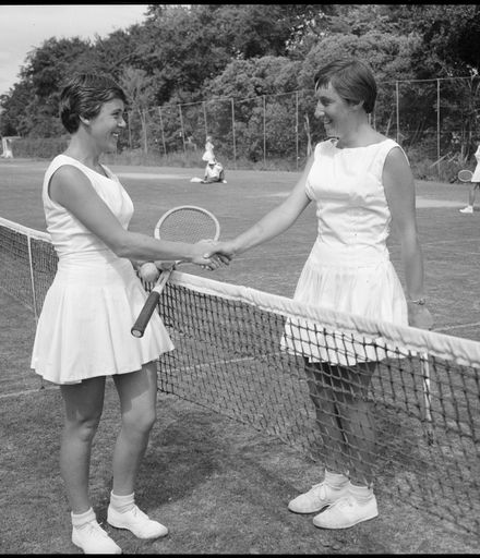 "Sisters Meet in the Final" [Tennis]