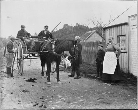 Tollkeeper and family at the Manawatu Gorge toll-gate - Resource cover image