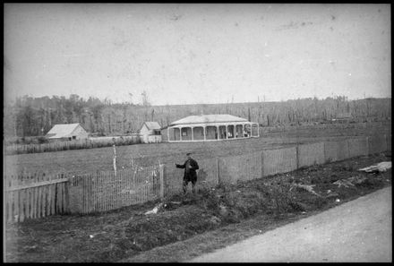Piercy's Patent Portable Fence - Resource cover image