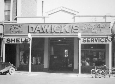 Dawick's Electrical Garage, Cuba Street