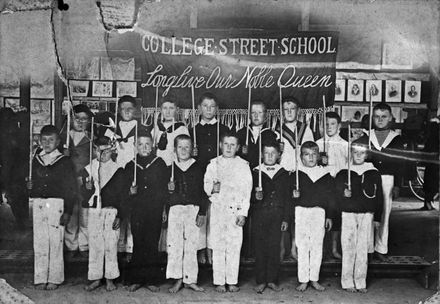 College Street School