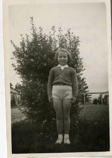 Photographs of the Displaced Persons Camp at Pahīatua - Resource cover image