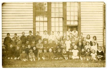 Newbury School students, circa 1915