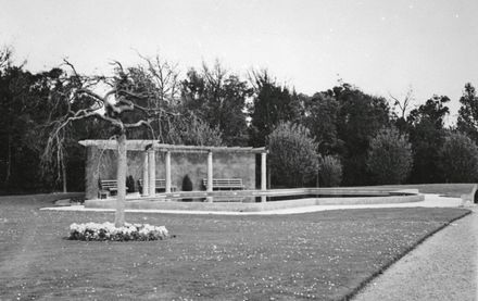 Paddling Pool, Victoria Esplanade