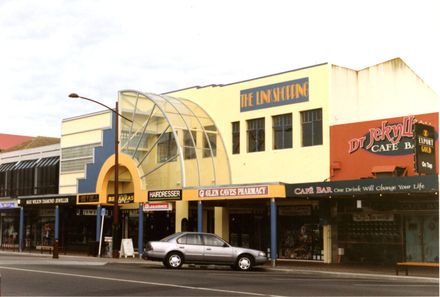 Link Arcade, Broadway Avenue