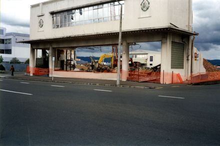2025P_RayCarter-S1-F1_043412_002 - Demolition of Opera House