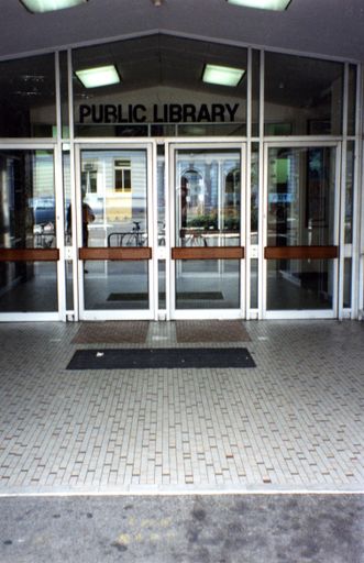 Front entrance Public Library, Main Street