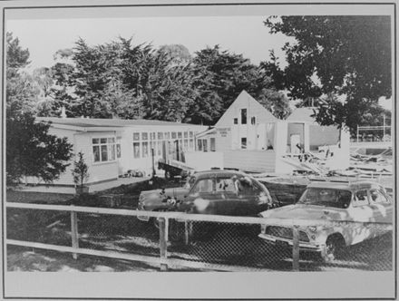 Demolition of the old Fitzherbert East School building