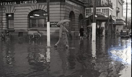 "Minor Flood in City"