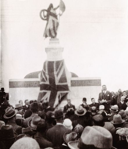 Unveiling of the War Memorial, The Square