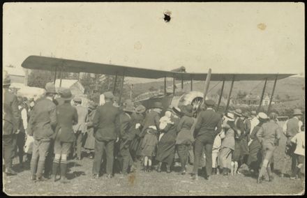 First aeroplane to fly into Nelson area