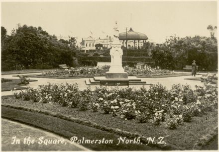 Palmerston North Souvenir Photo Cards - "In the Square"