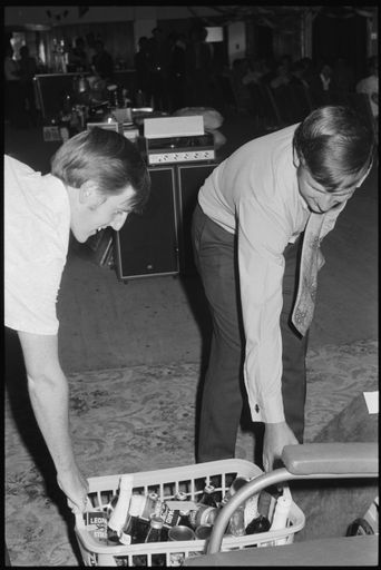 Unknown Xmas party - Resource cover image