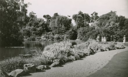 Lily Pond, Victoria Esplanade